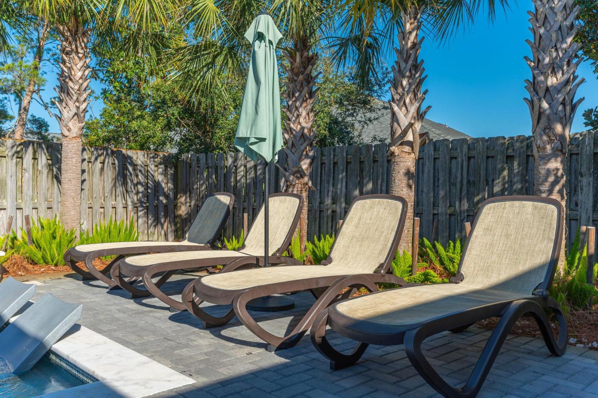 Beautiful Pet Friendly Home! Tropical Pool, Optional Golf Cart & Pool Heat, Minutes To Beach Destin Exterior foto