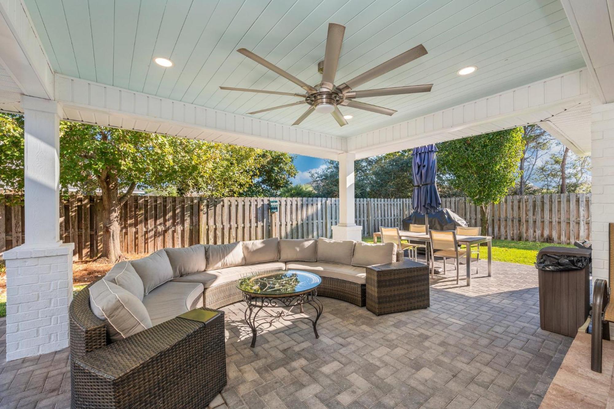 Beautiful Pet Friendly Home! Tropical Pool, Optional Golf Cart & Pool Heat, Minutes To Beach Destin Exterior foto