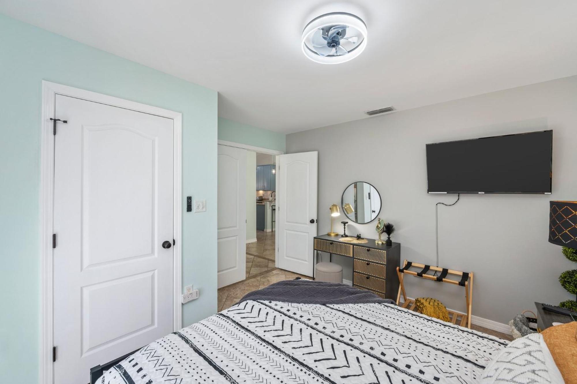 Beautiful Pet Friendly Home! Tropical Pool, Optional Golf Cart & Pool Heat, Minutes To Beach Destin Exterior foto